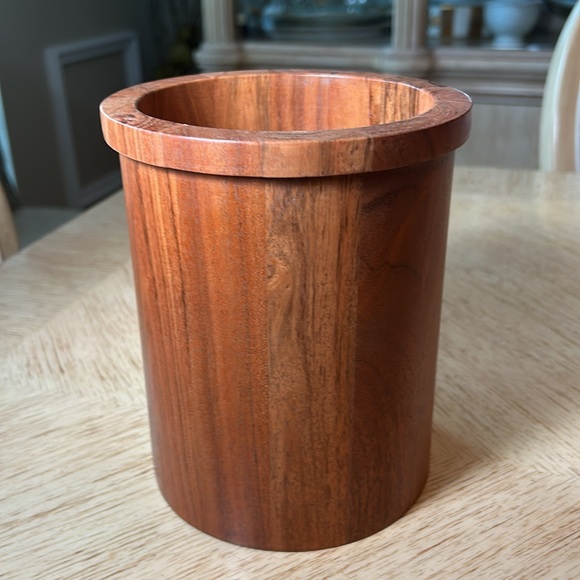 Hearth and Hand with Magnolia Utensil Holder - Picture 2 of 5